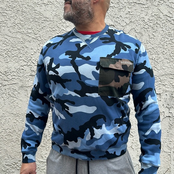 Valentino blue camouflage sweater. Size L - Picture 1 of 5